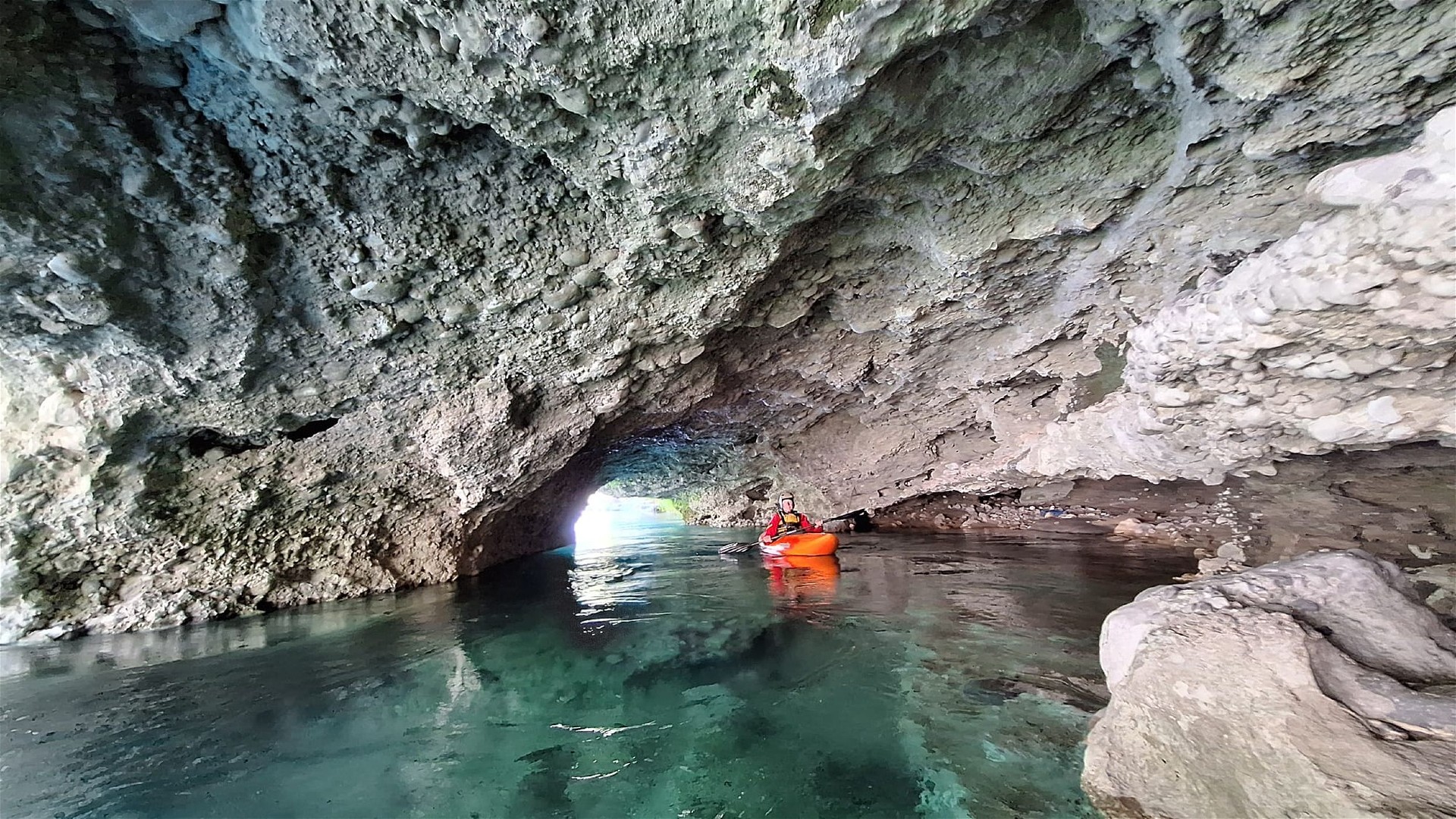 Cijevna (me) - durchfahrbare Höhle!