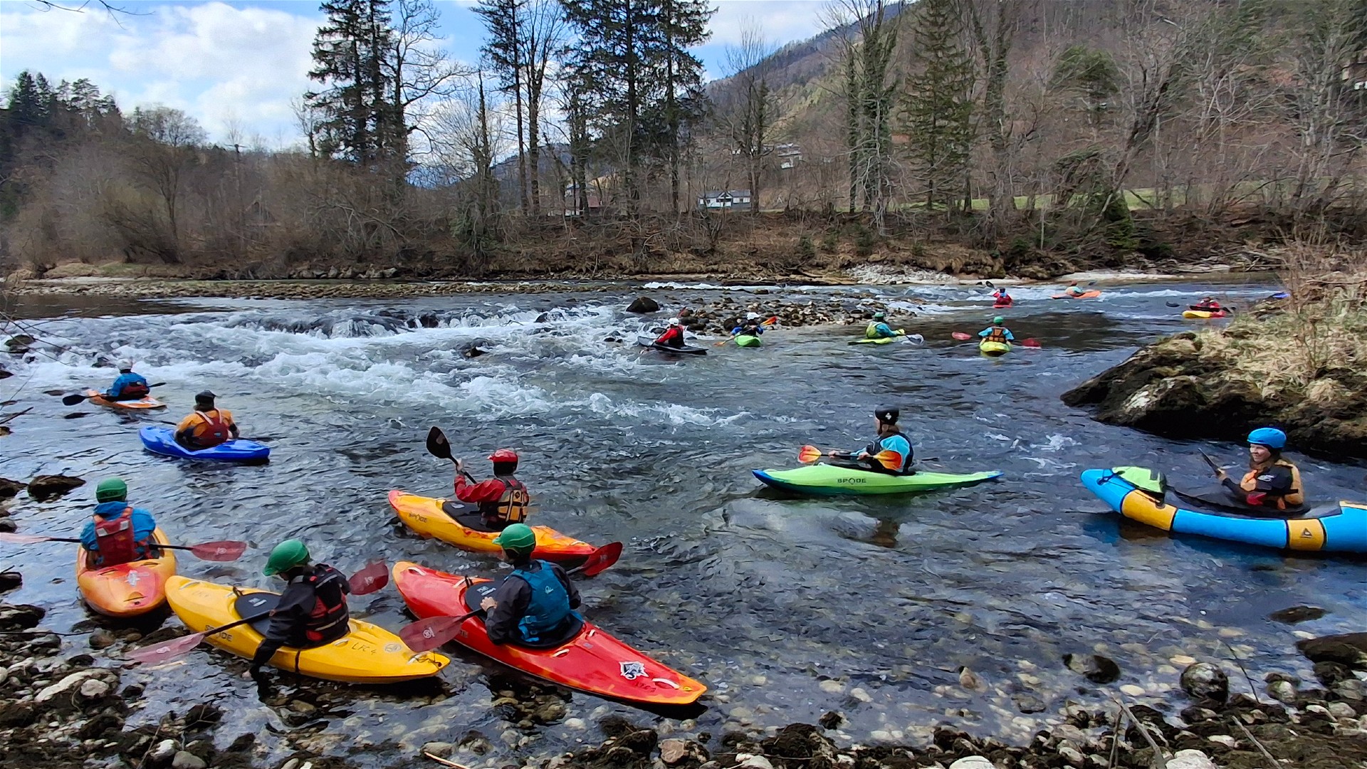 Kajak, Fluss Steyr, Abschnitt Agonitz - Haunoldmühle (Untere Steyr) Agonitzer Knie 