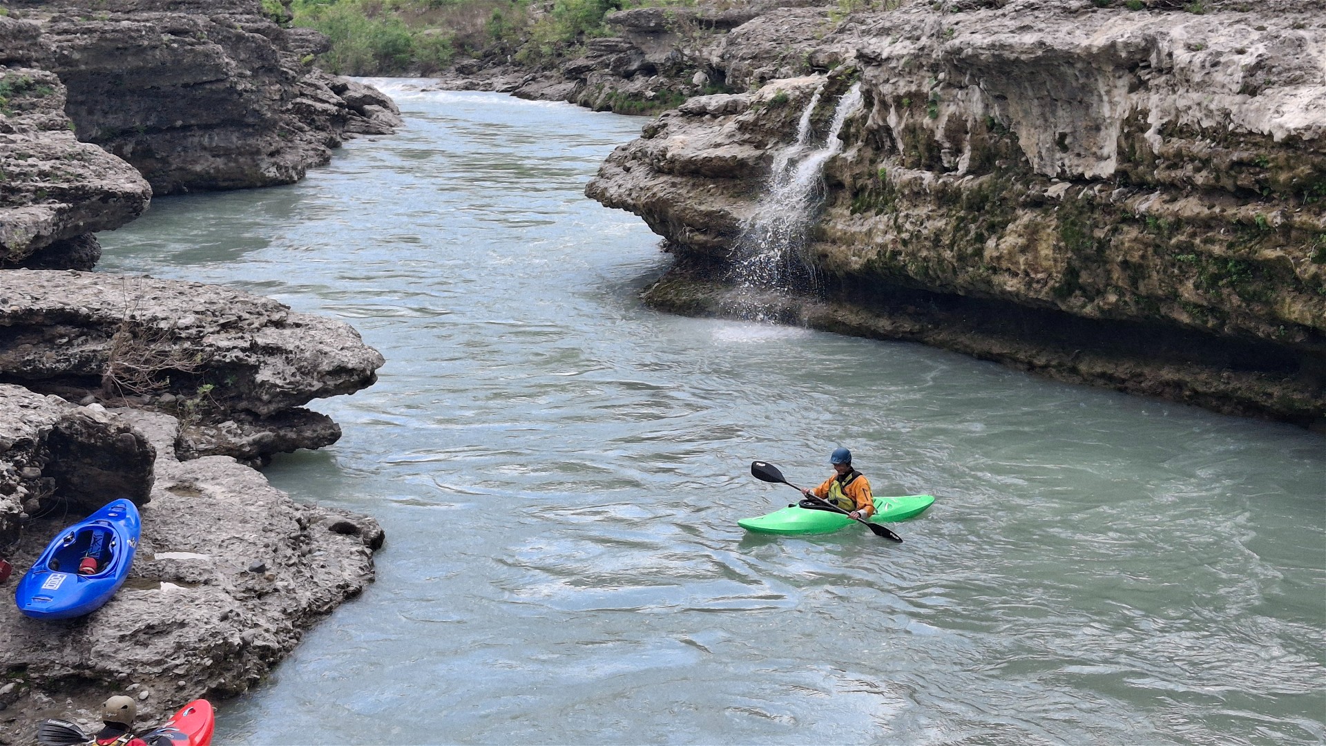 Kajak, Fluss Vjosa, Abschnitt Strembec - Camp Albtourist Canyon 
