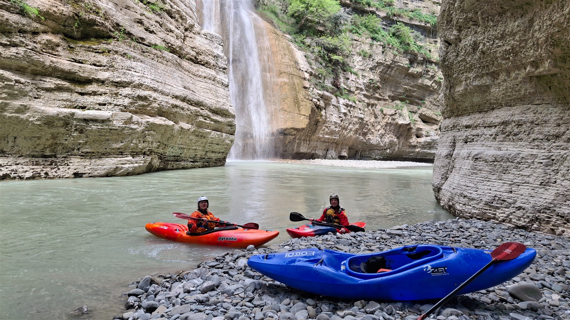 Kajak, Fluss Osum, Abschnitt Lapani - Çamping Kalaja Wasserfall 