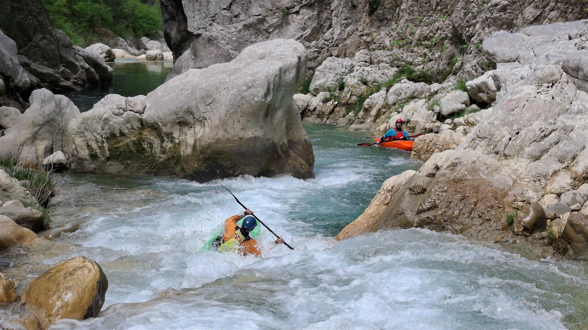 Kajak, Fluss Acheron, Abschnitt Vrysoula - Glyki (Weiße Schlucht) in der Schlucht 