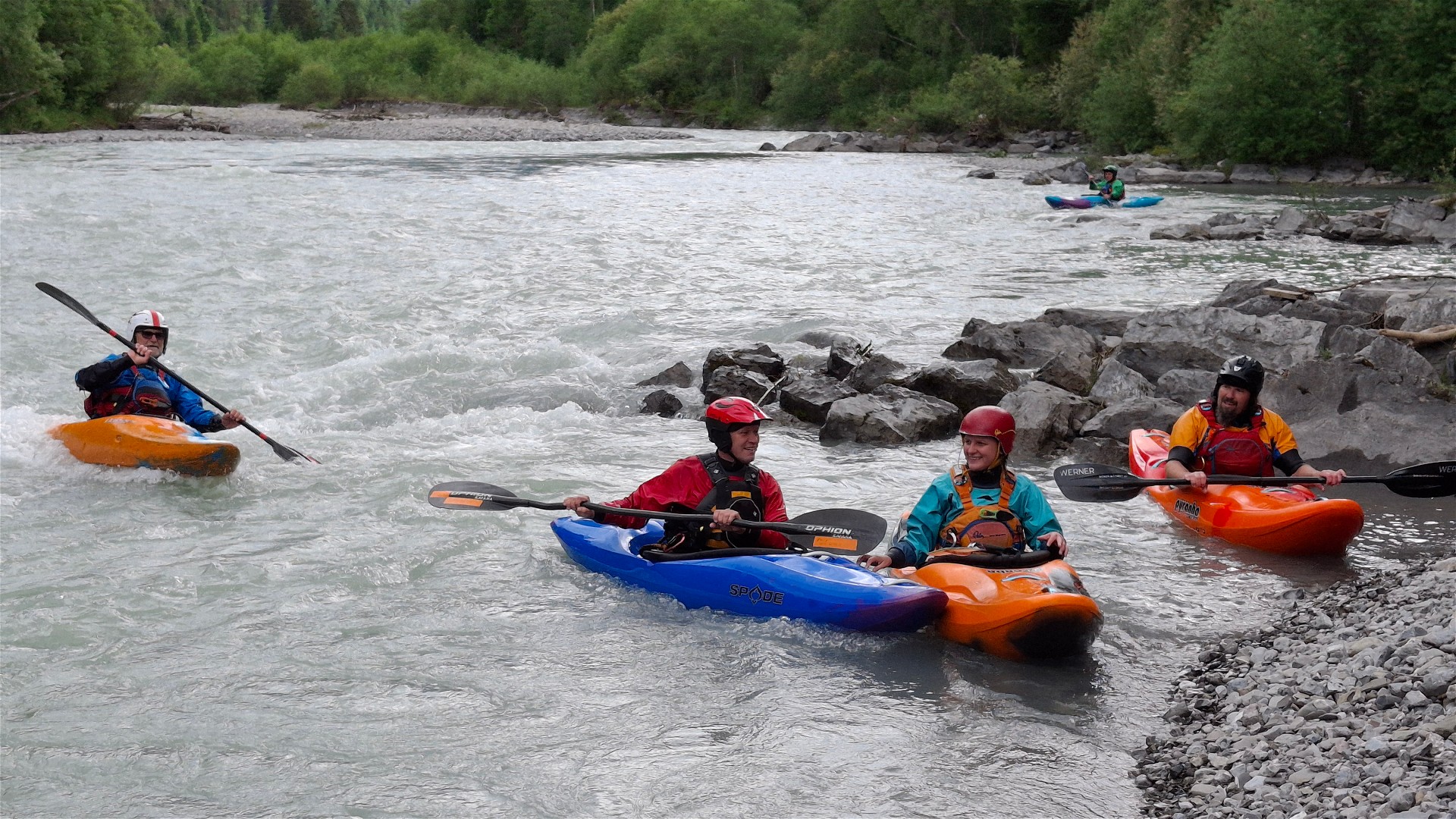 Kajak, Fluss Lech, Abschnitt Bach - Häselgehr bei Elbogenalp 