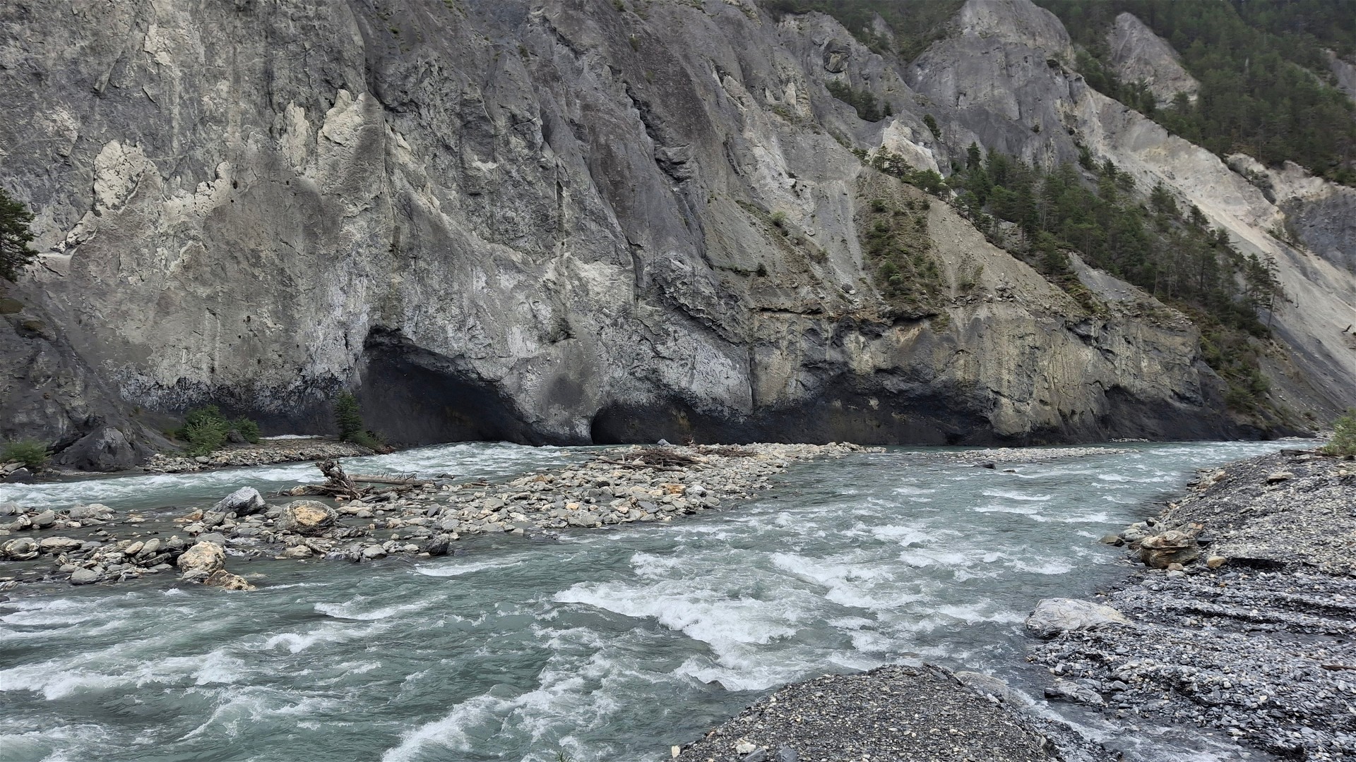 Kajak, Fluss Vorderrhein, Abschnitt Ilanz - Reichenau das schwarze Loch 