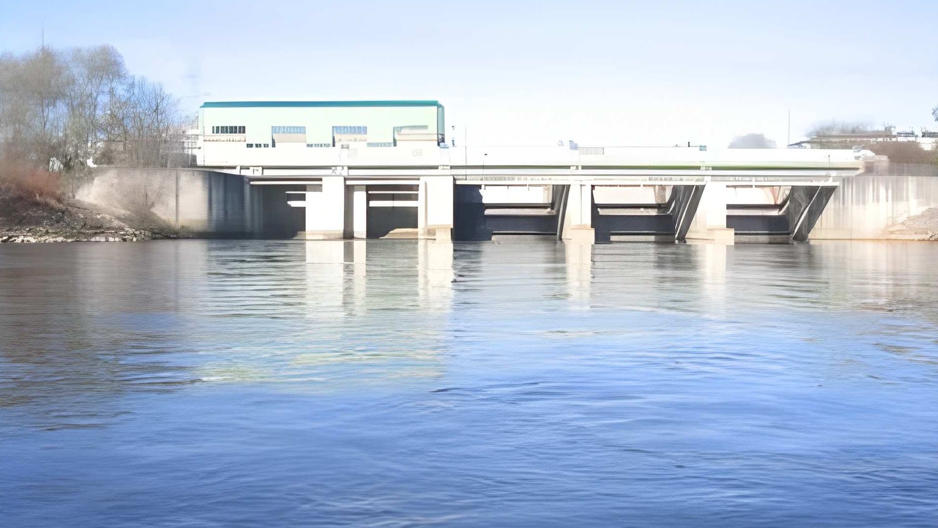 Kajak, Fluss Mur, Abschnitt Kalsdorf - Wildon gleich nach der Staustufe 