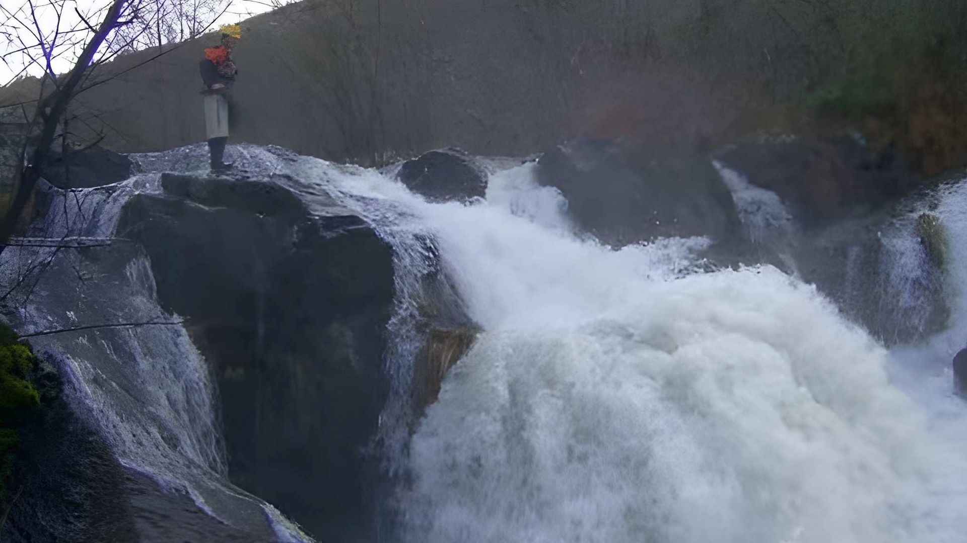 Kajak, Fluss Ulla, Abschnitt Frádegas - Ramil (Alto Ulla) der hohe Fall ist nicht jedermanns Sache 