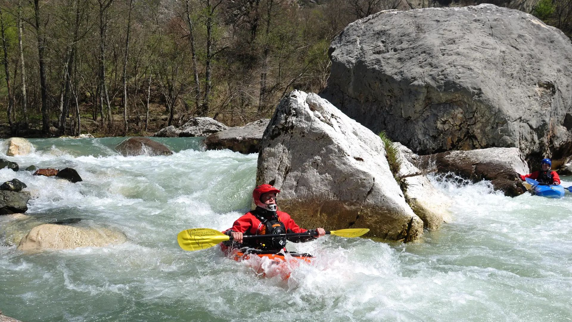 © Christoph S. 14.6.16 Kajak, Fluss Venetikos, Abschnitt Trikomo - Despotis eine der ersten schwereren Stellen nach dem Einstieg