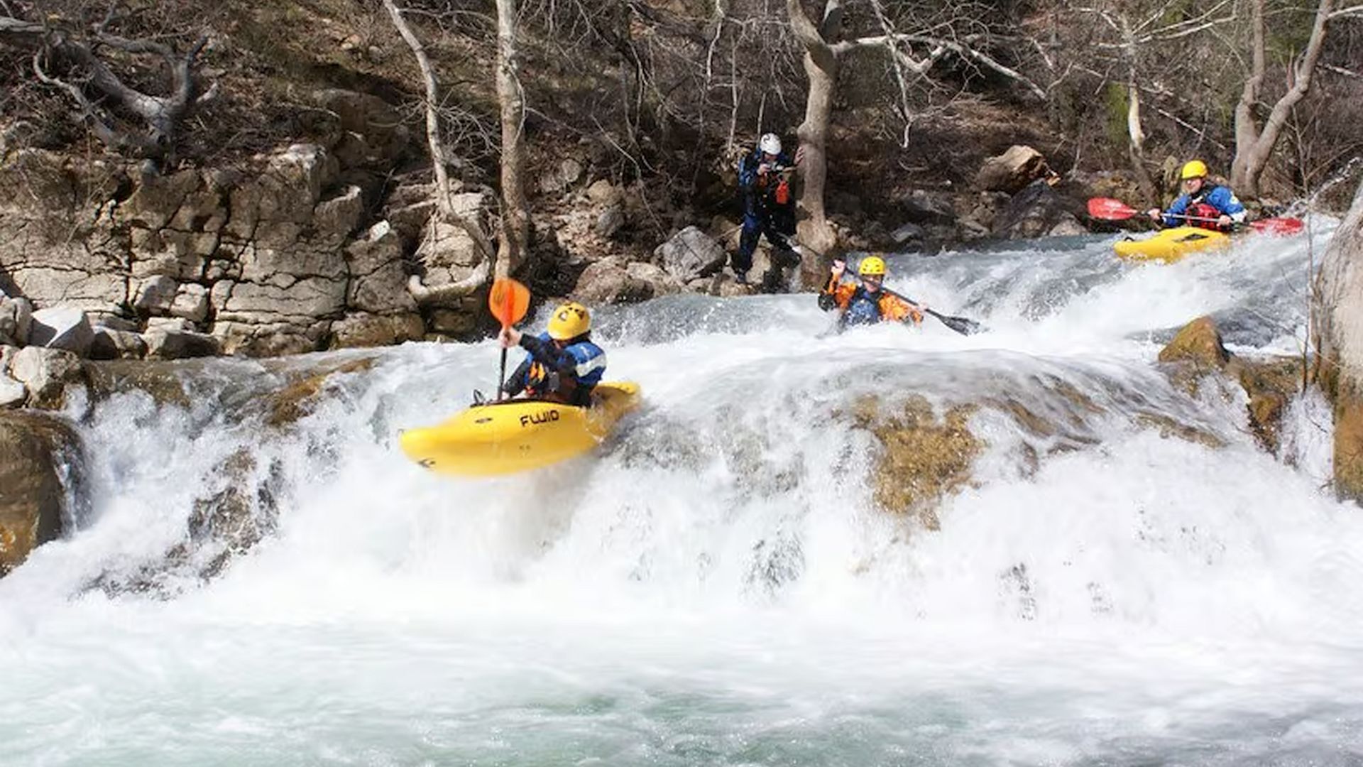 Kajak, Fluss Manavgat, Abschnitt Oberster Manavgat (linker Quellbach) bei gut Wasser nach den Sinterstufen 