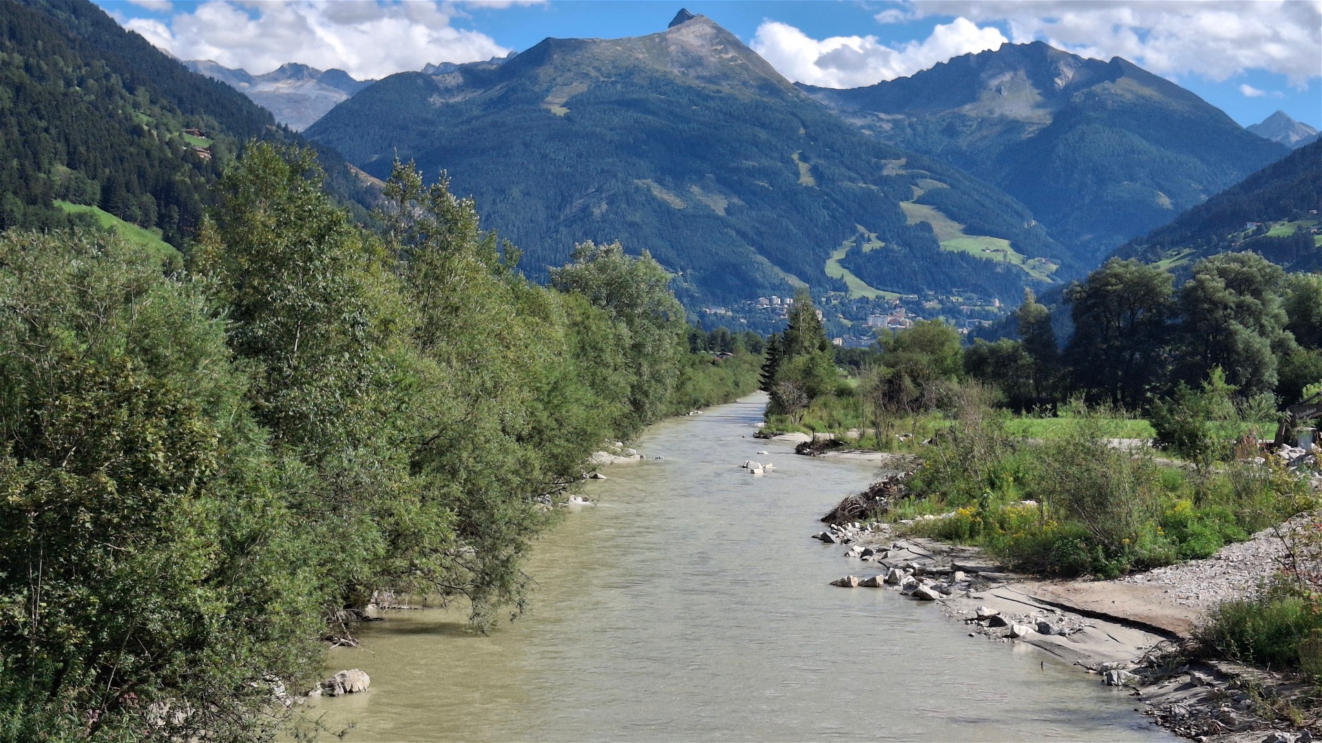 Kajak, Fluss Gasteiner Ache, Abschnitt Bad Bruck - Breitenberg kurz vor Bad Hofgastein 