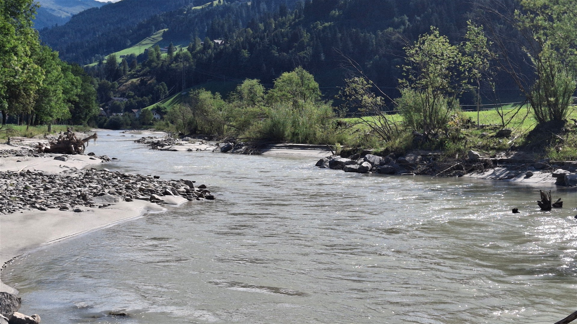 Kajak, Fluss Gasteiner Ache, Abschnitt Bad Bruck - Breitenberg schöne Strecke unterhalb Hofgastein 