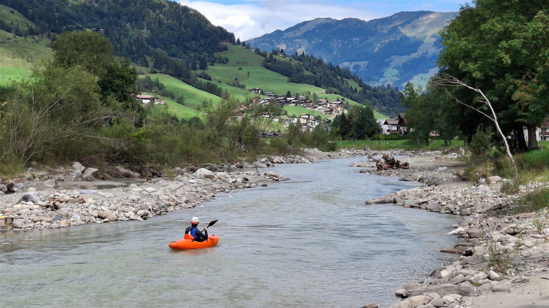 Kajak, Fluss Gasteiner Ache, Abschnitt Bad Bruck - Breitenberg vor dem Ausstieg in Breitenberg 