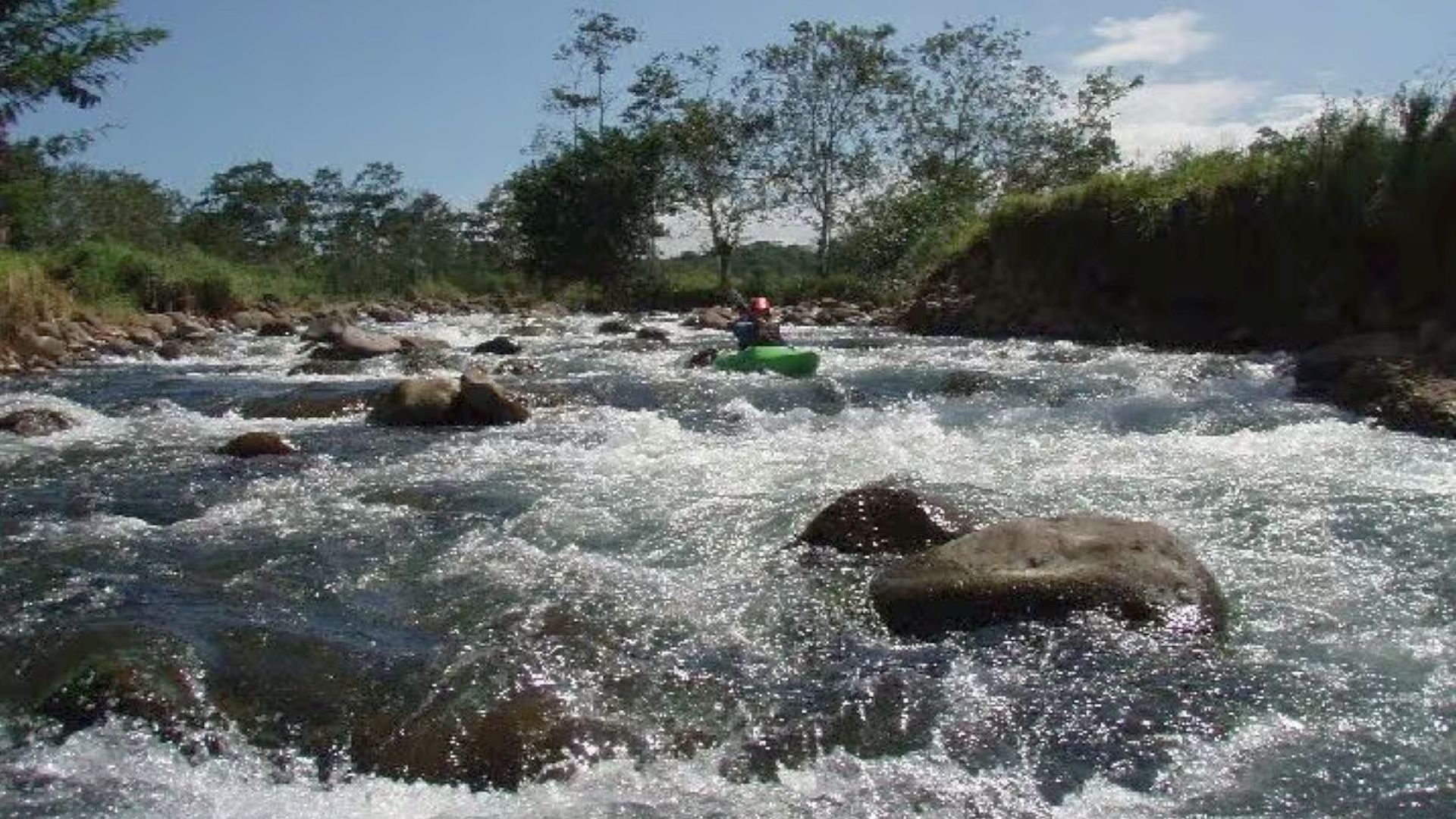 © Max M. 25.12.08 Kajak, Fluss Río Caño Grande, Abschnitt Venecia - Pital (Standardstrecke) Typischer, steilerer, kurzer Abfall, schwieriger wird es nicht