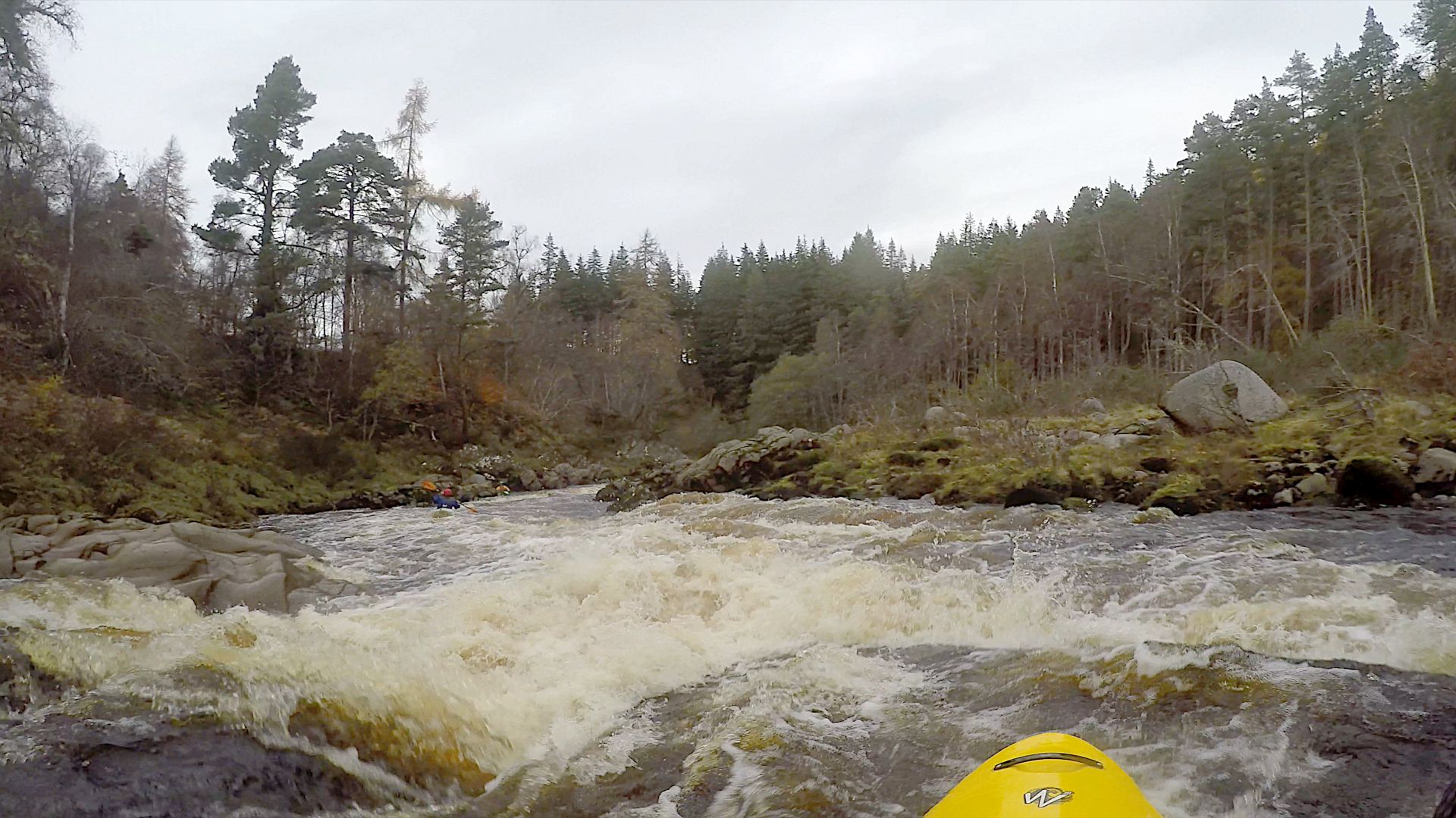 Kajak, Fluss Findhorn, Abschnitt Dulsie Bridge - Logie Brigde (Upper)